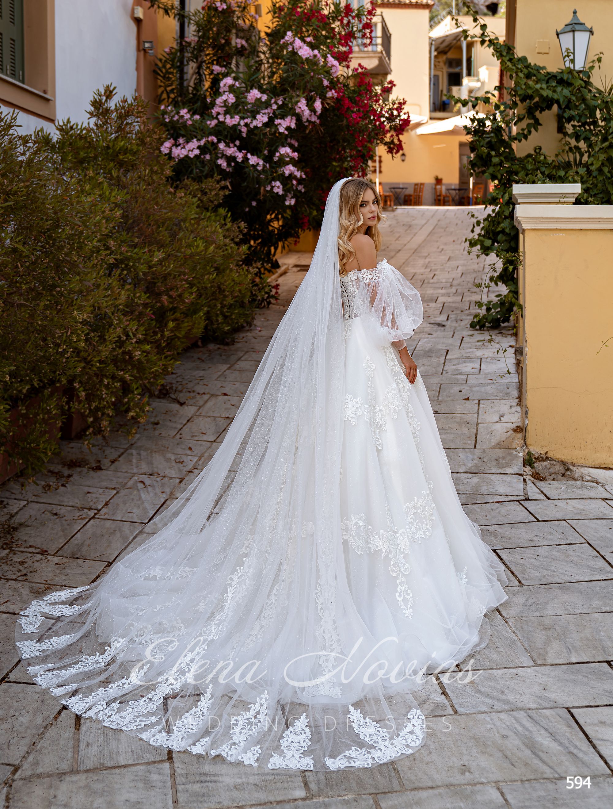 Свадебные платья 594 1